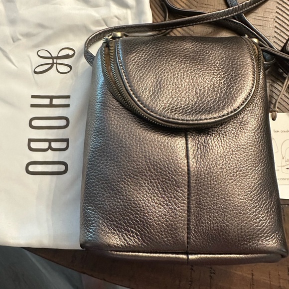 HOBO Silver Hobo Bag with Luxurious Finish - Picture 1 of 6